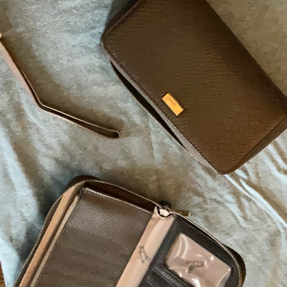 All about the Benjamin’s wallet